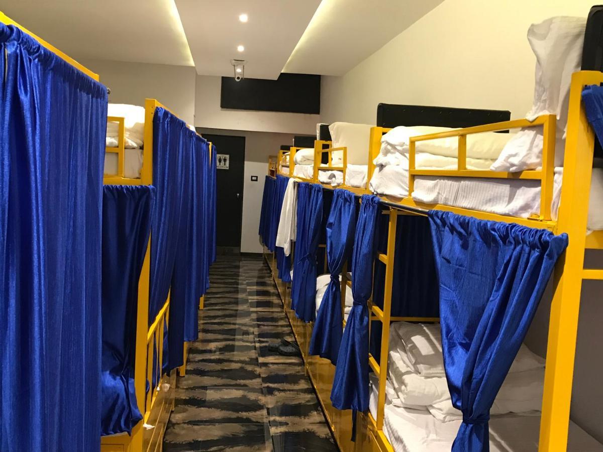 Mango Dormitory Bombay Extérieur photo